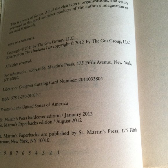 Love in a Nutshell  by Janet Evanovich and Dorien Kelly best seller books 2012 - Picture 3 of 3